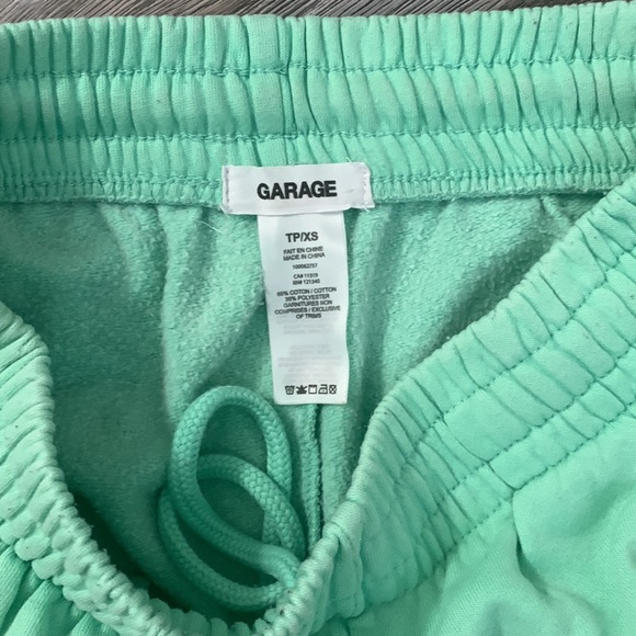 Garage sweatpants in a mint green colour, size womens xs - Picture 3 of 3